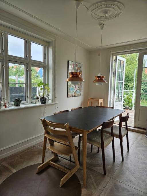 Flot Stort Hus I Valby Udlejes! Copenhagen